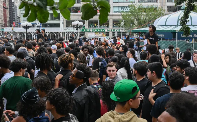 Inégalités et confiance dans la démocratie : une relation complexe