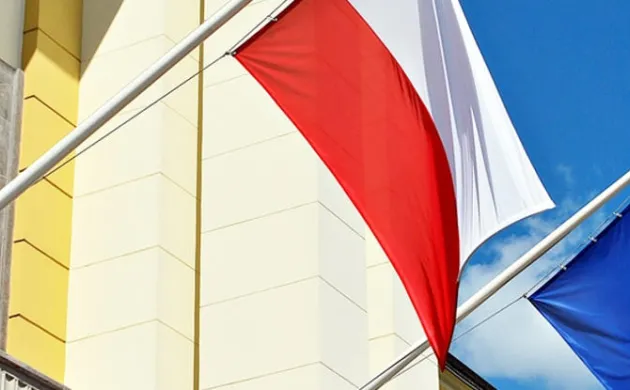 La Pologne : une épine dans le pied de la politique européenne d’Emmanuel Macron ? Entretien avec François Bafoil
