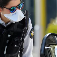 La défiance, cet autre virus qui contamine la France